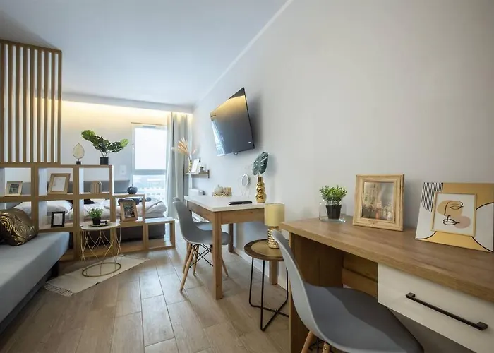 Wigurytower 74' Апартаменти *