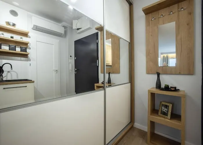 Wigurytower 74' Апартаменти *